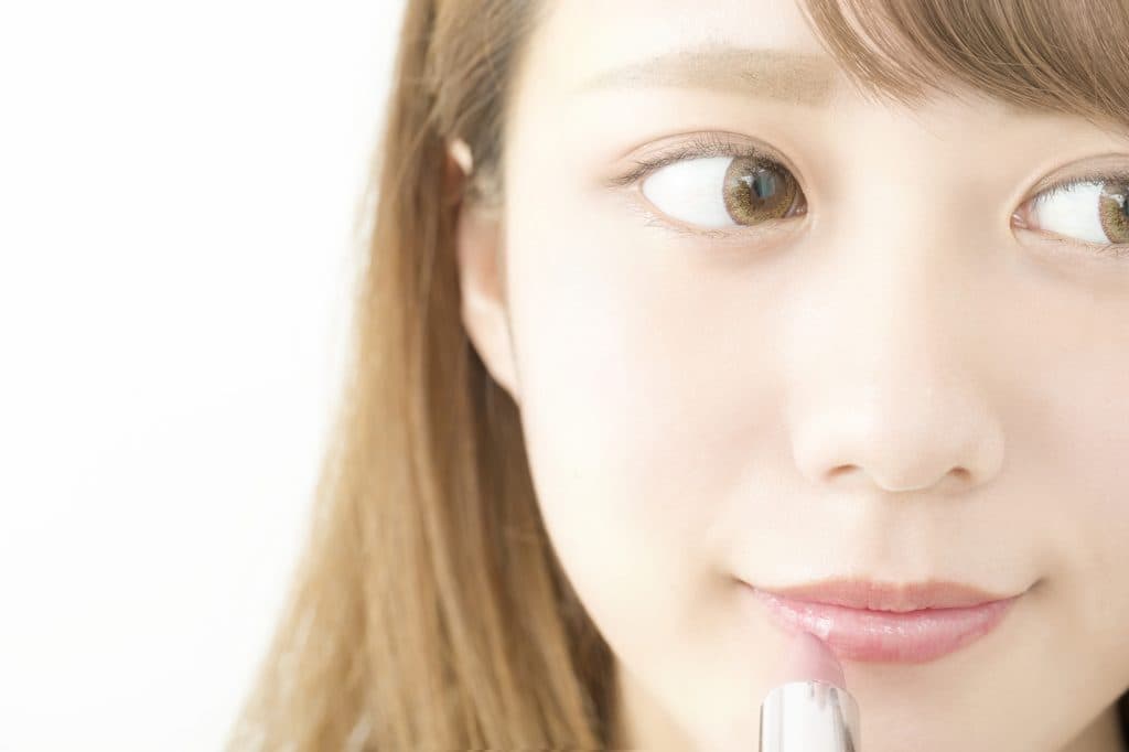 目の大きい女性