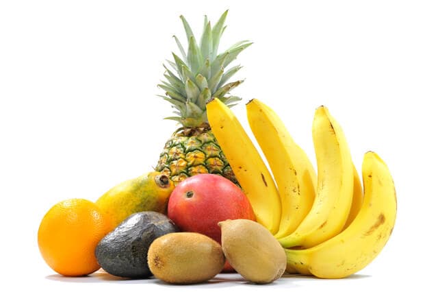 パイナップルやバナナなどの果物